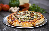  : -   Pizza