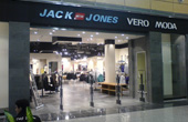  : Shop-in-shop  